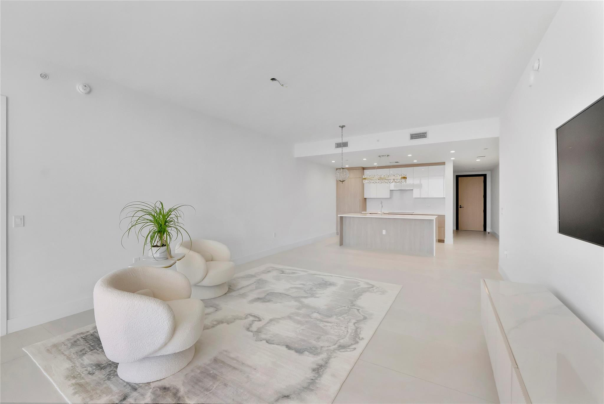 153 N Seabreeze #1803-S Fort Lauderdale, FL 33304