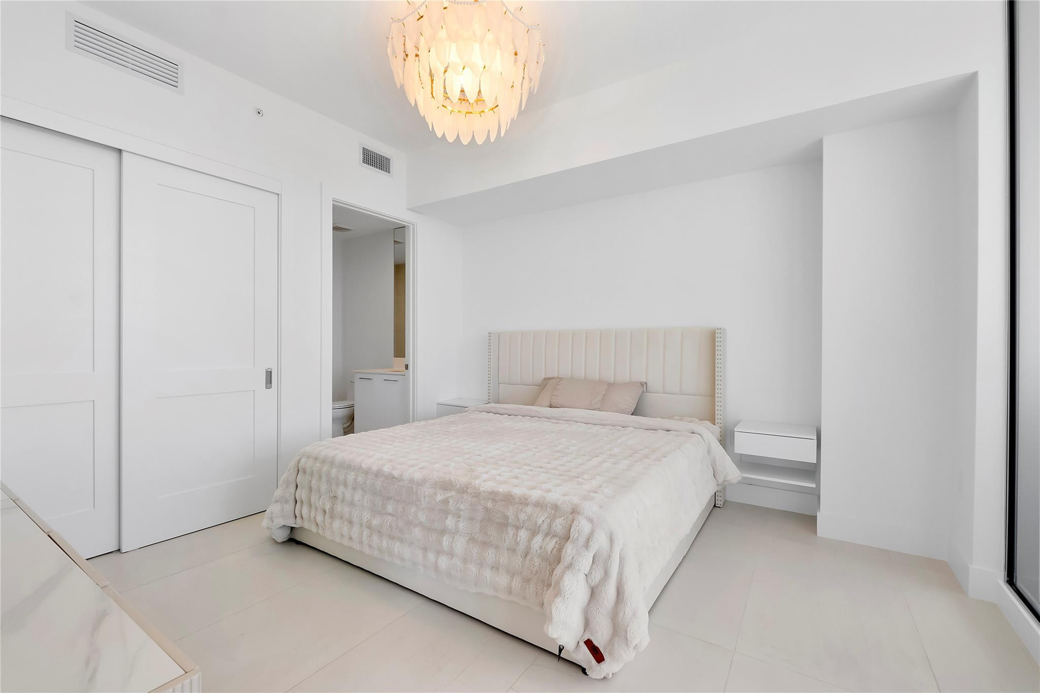 153 N Seabreeze #1803-S Fort Lauderdale, FL 33304