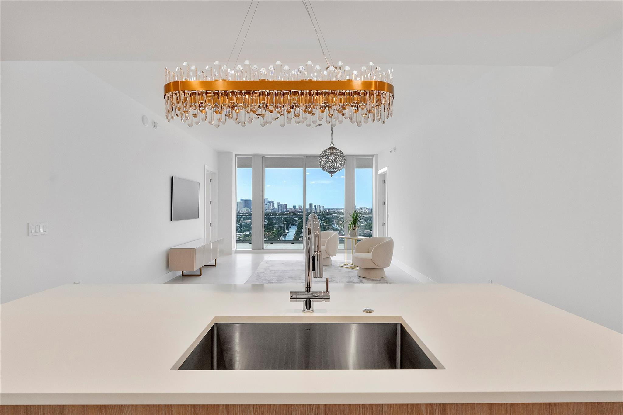 153 N Seabreeze #1803-S Fort Lauderdale, FL 33304