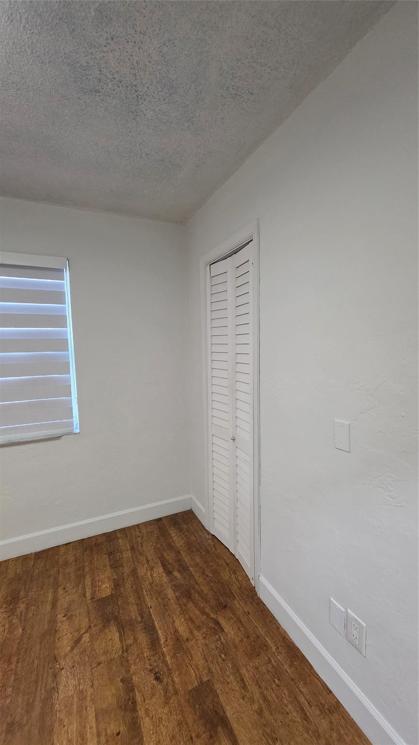 512 N 70th Hollywood, FL 33024