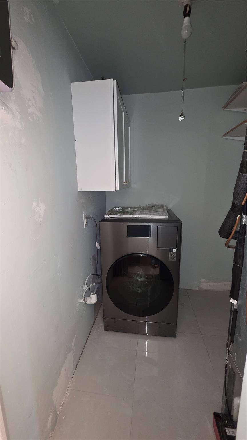 512 N 70th Hollywood, FL 33024