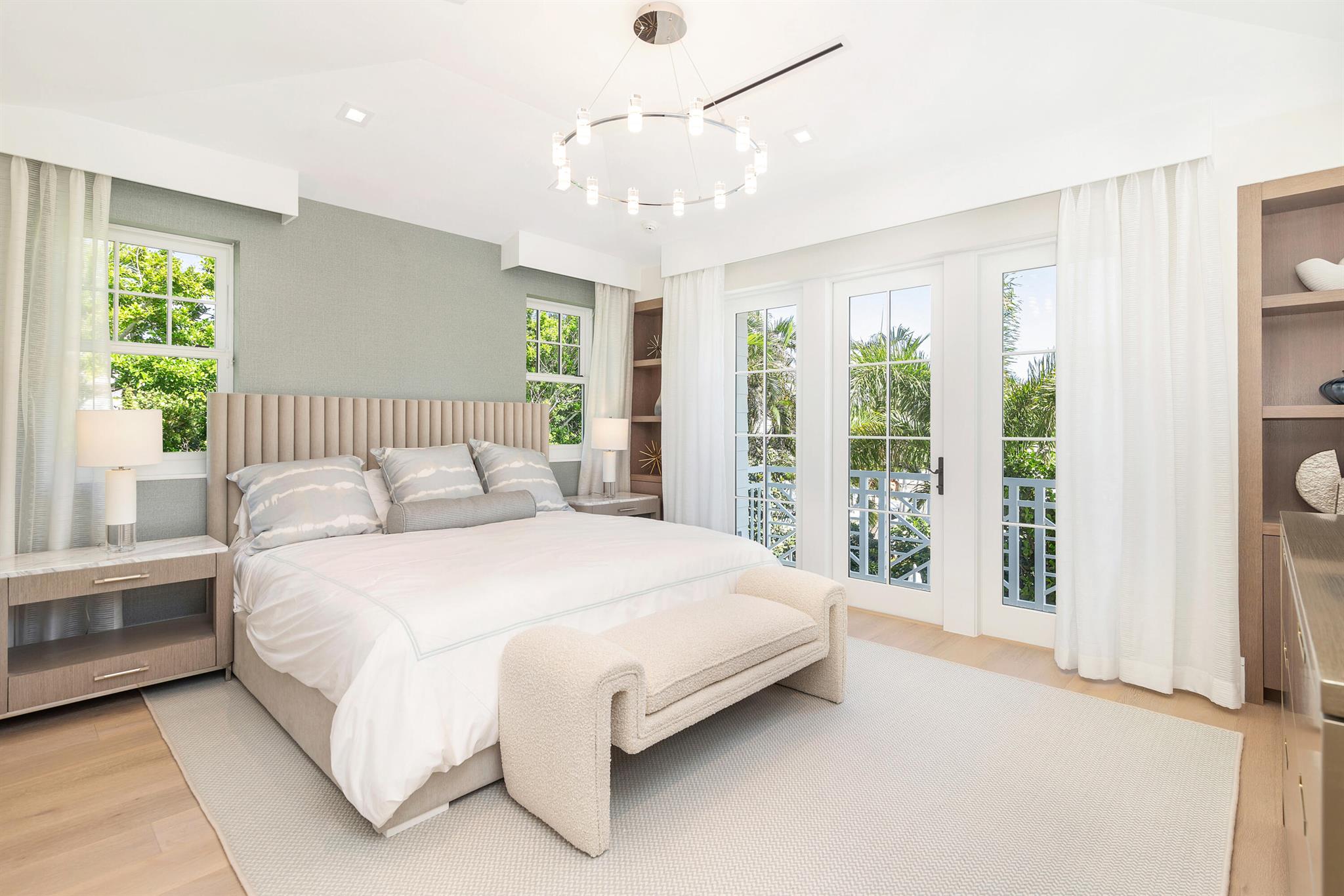 223 Monterey Rd Palm Beach, FL 33480