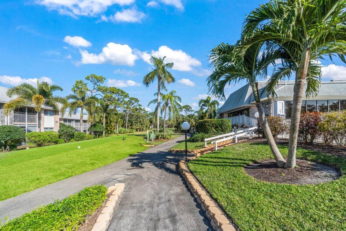 18081 SE Country Clb Dr #34-339 Jupiter, FL 33469