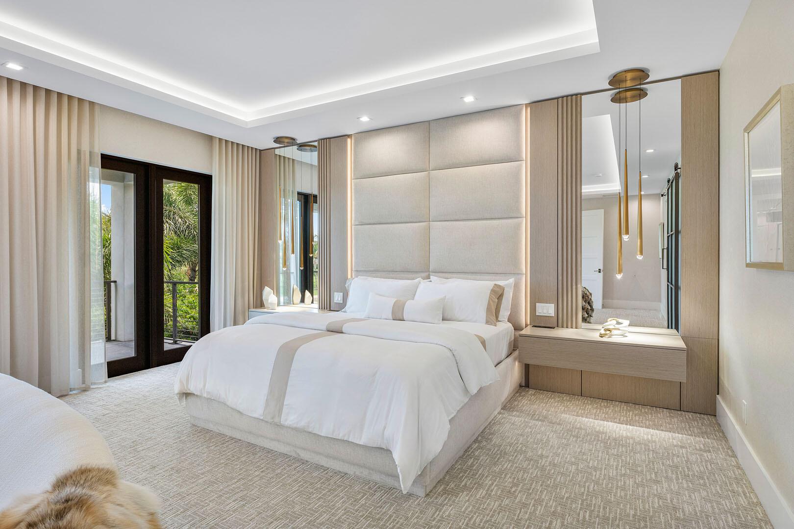 1576 Thatch Palm Dr Boca Raton, FL 33432