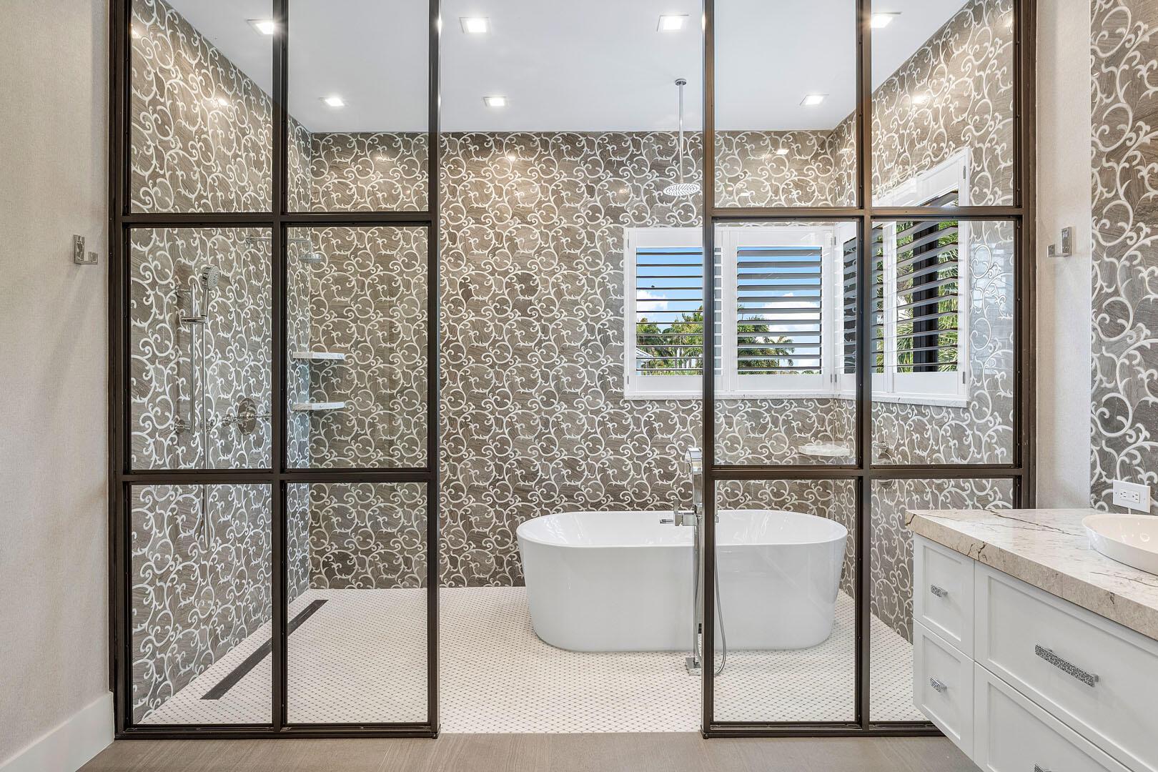 1576 Thatch Palm Dr Boca Raton, FL 33432