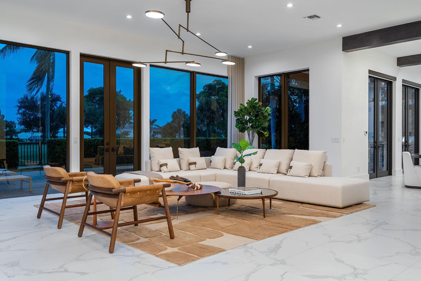 1576 Thatch Palm Dr Boca Raton, FL 33432