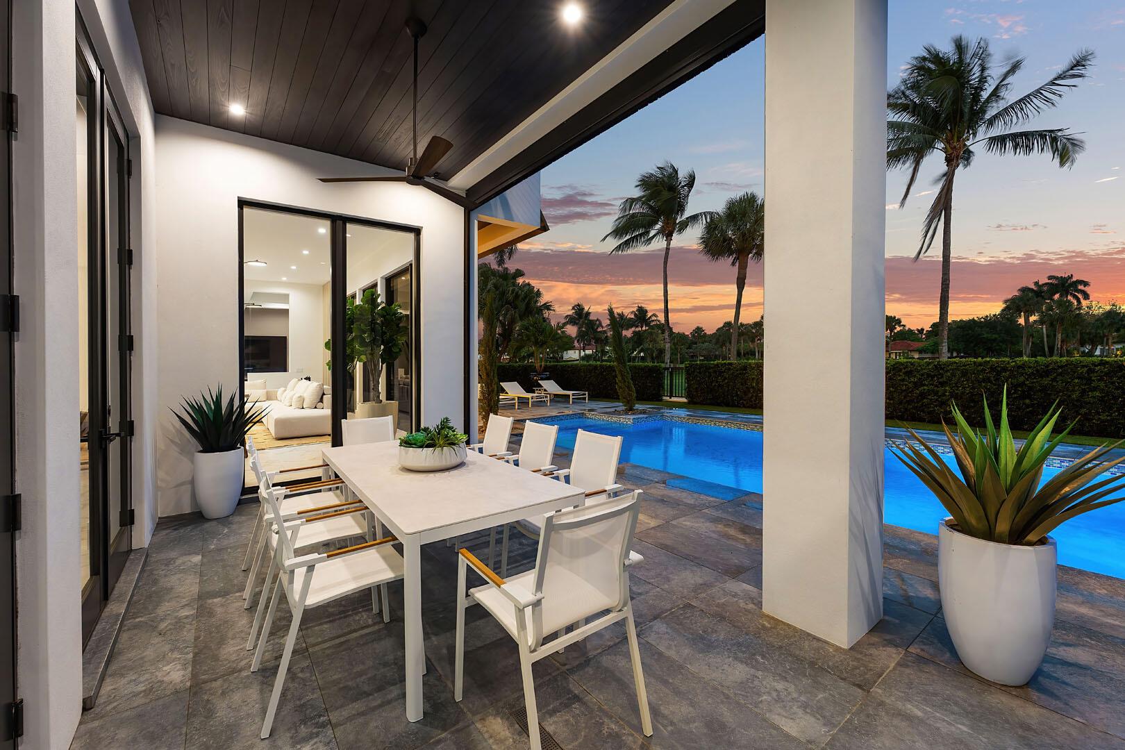 1576 Thatch Palm Dr Boca Raton, FL 33432