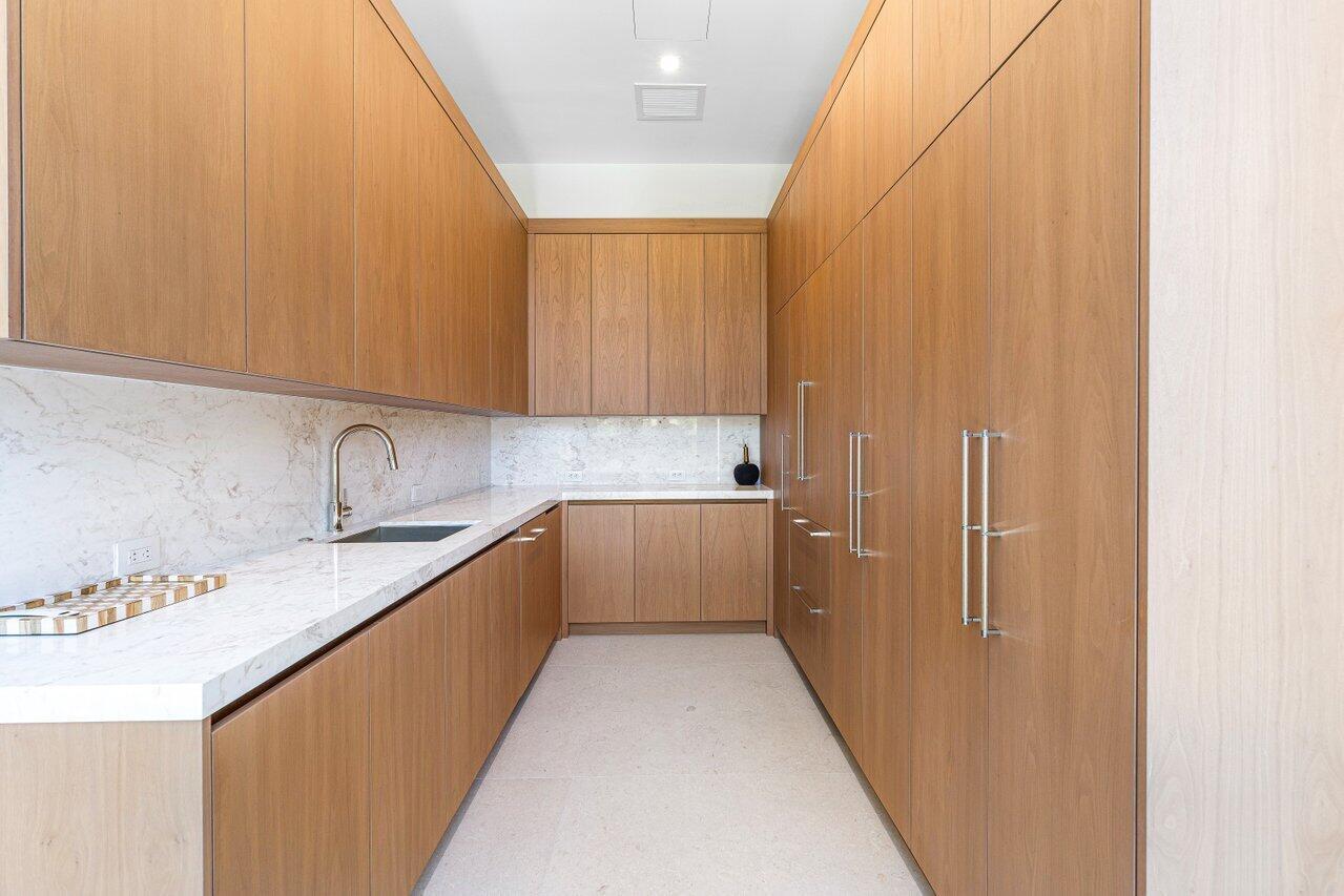 2498 Queen Palm Rd Boca Raton, FL 33432