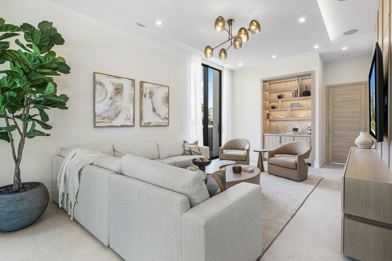 2498 Queen Palm Rd Boca Raton, FL 33432