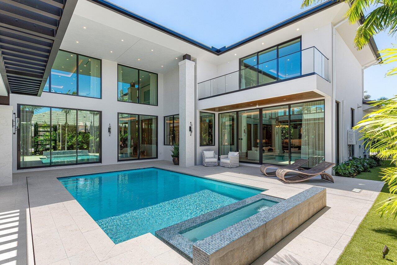 2498 Queen Palm Rd Boca Raton, FL 33432