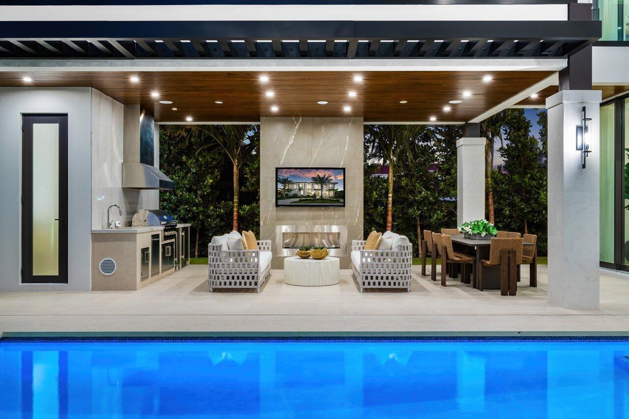 2498 Queen Palm Rd Boca Raton, FL 33432