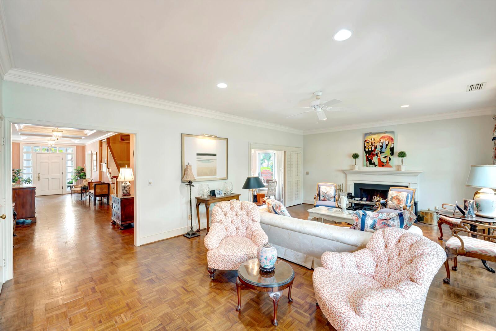 645 Riomar Dr Vero Beach, FL 32963