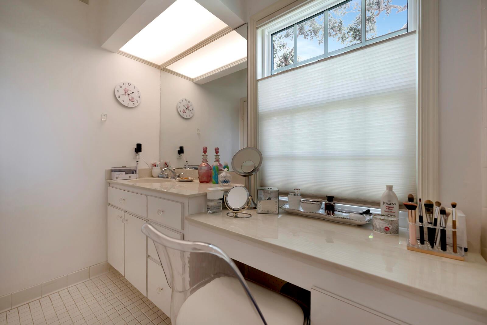 645 Riomar Dr Vero Beach, FL 32963