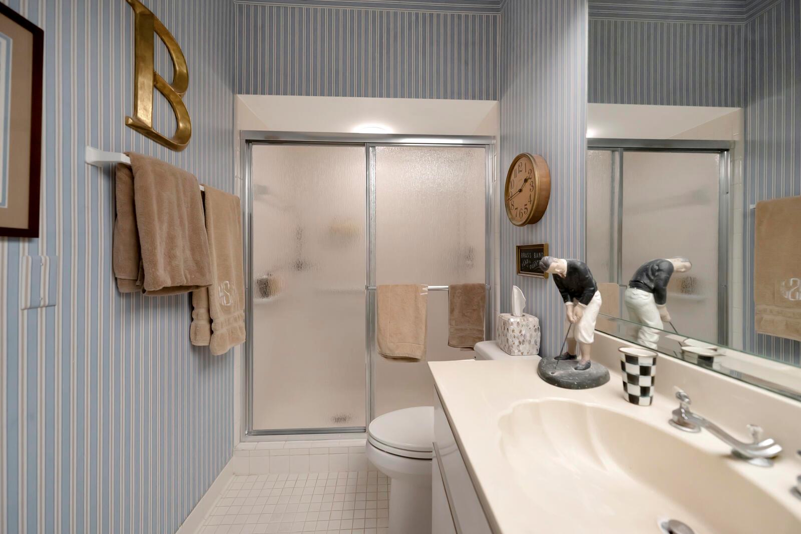 645 Riomar Dr Vero Beach, FL 32963