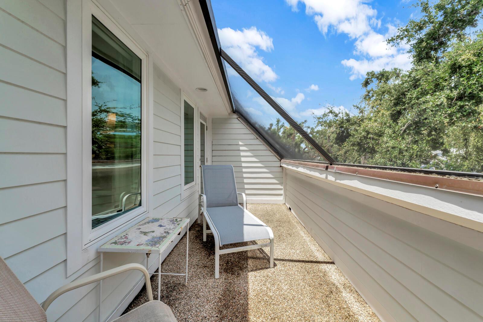 645 Riomar Dr Vero Beach, FL 32963