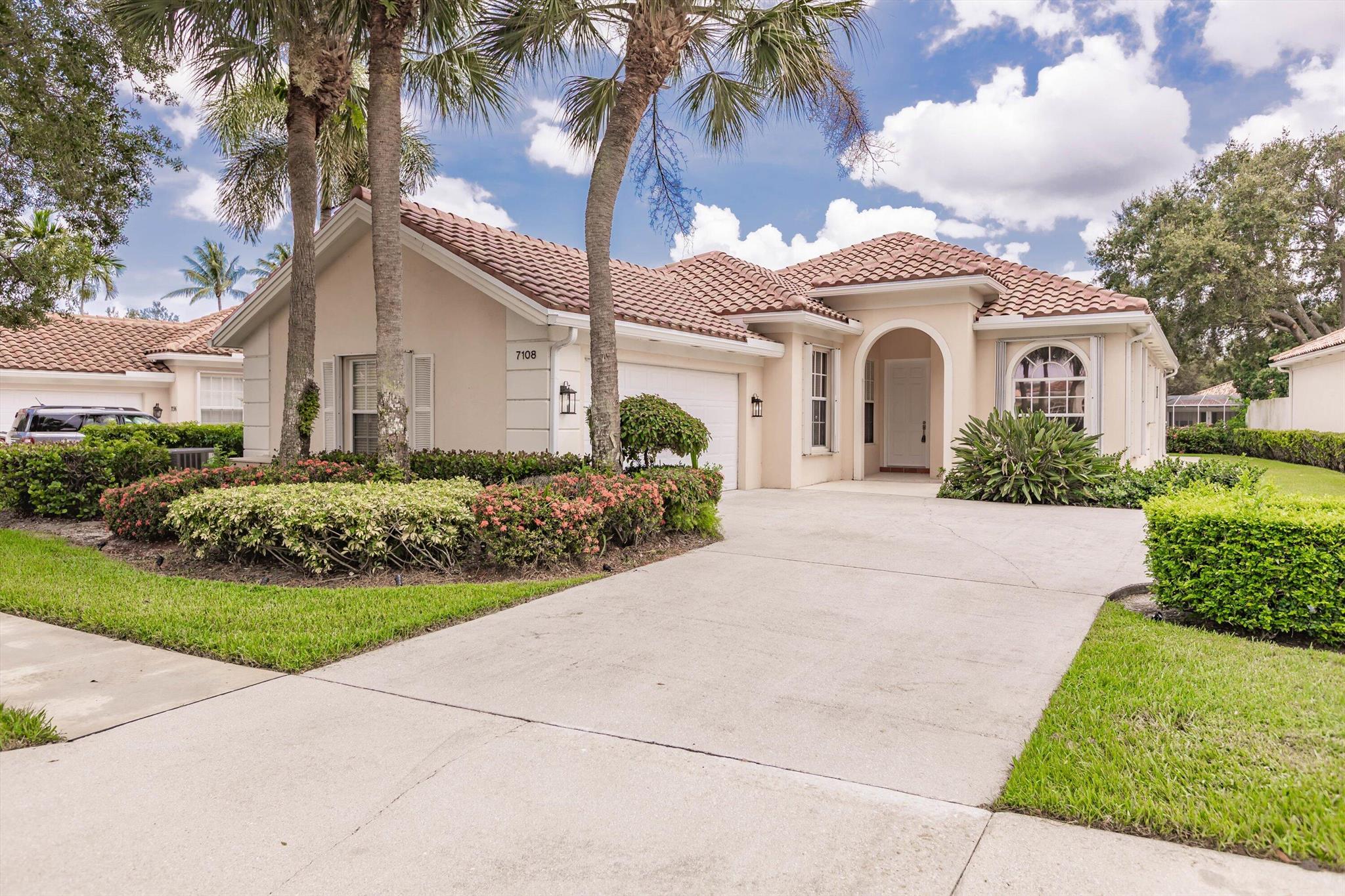 7108 Deer Pt Ln