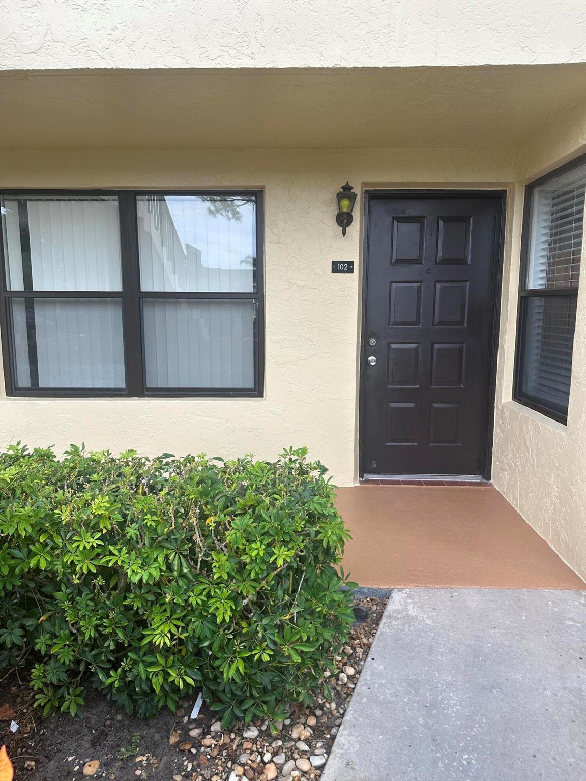 4692 Lucerne Lks Blvd #102