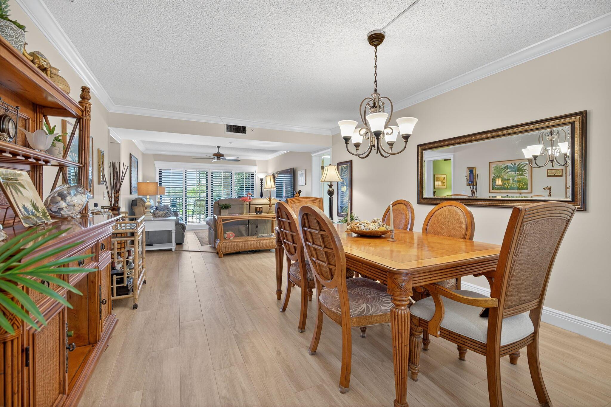 601 Seafarer Cir #201 Jupiter, FL 33477