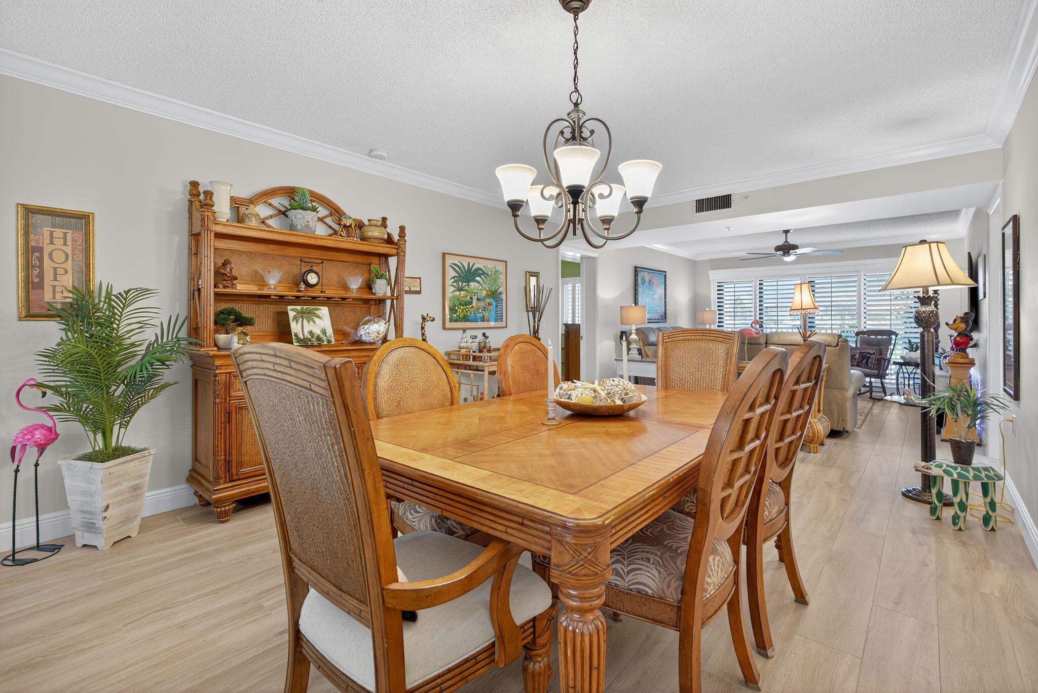 601 Seafarer Cir #201 Jupiter, FL 33477