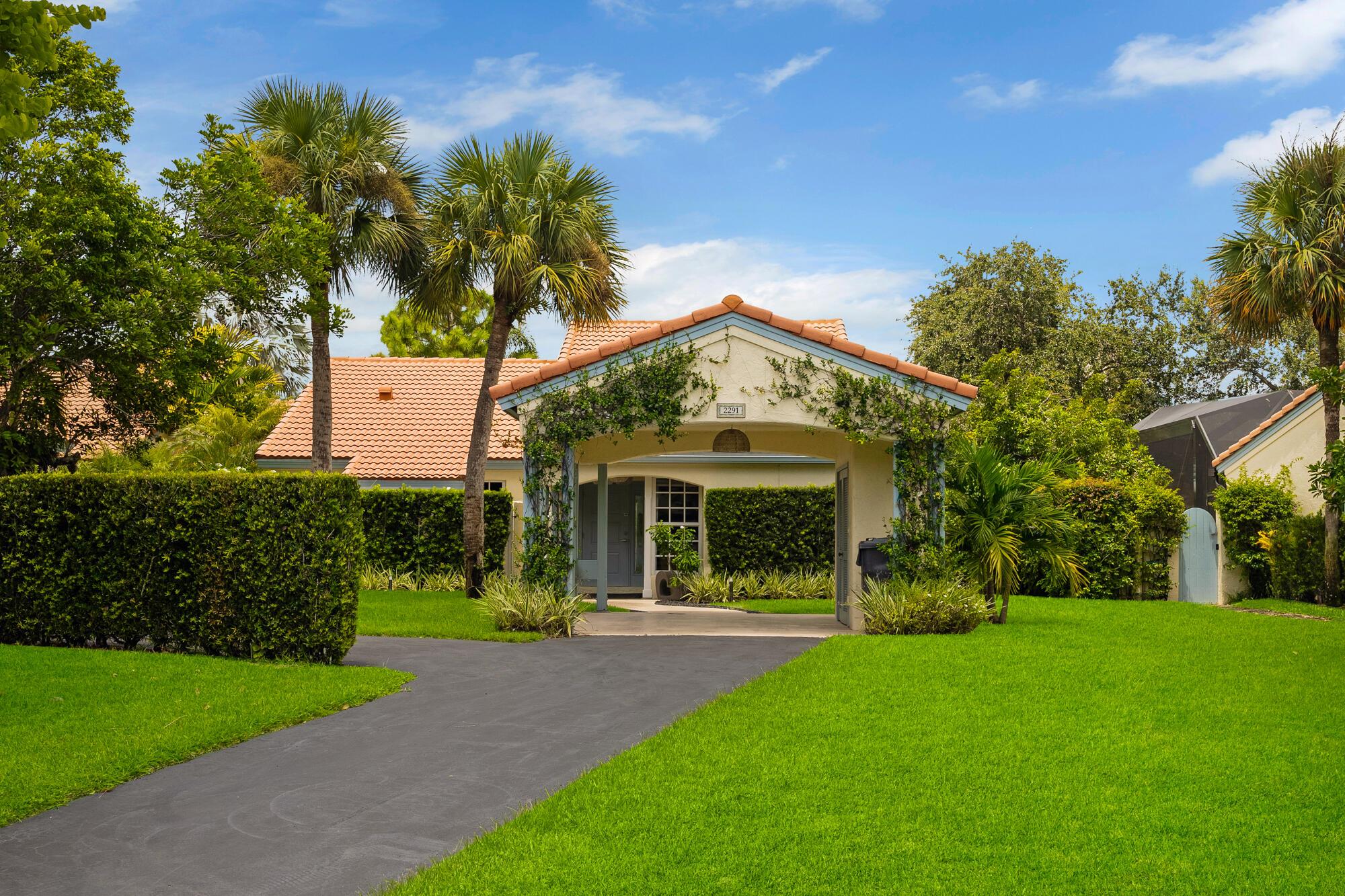 2291 Las Casitas Dr