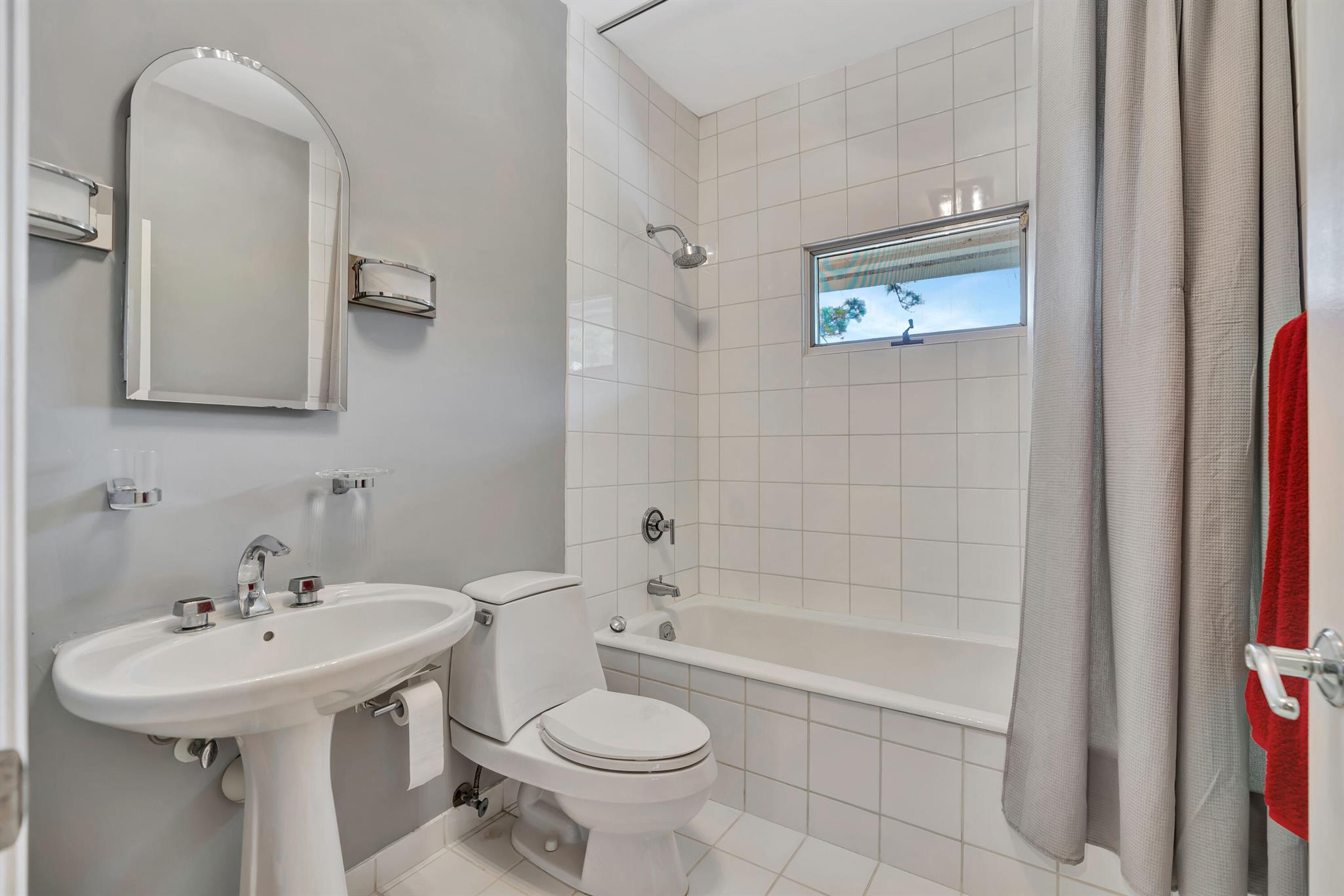 18462 SE Old Trl Dr Jupiter, FL 33478