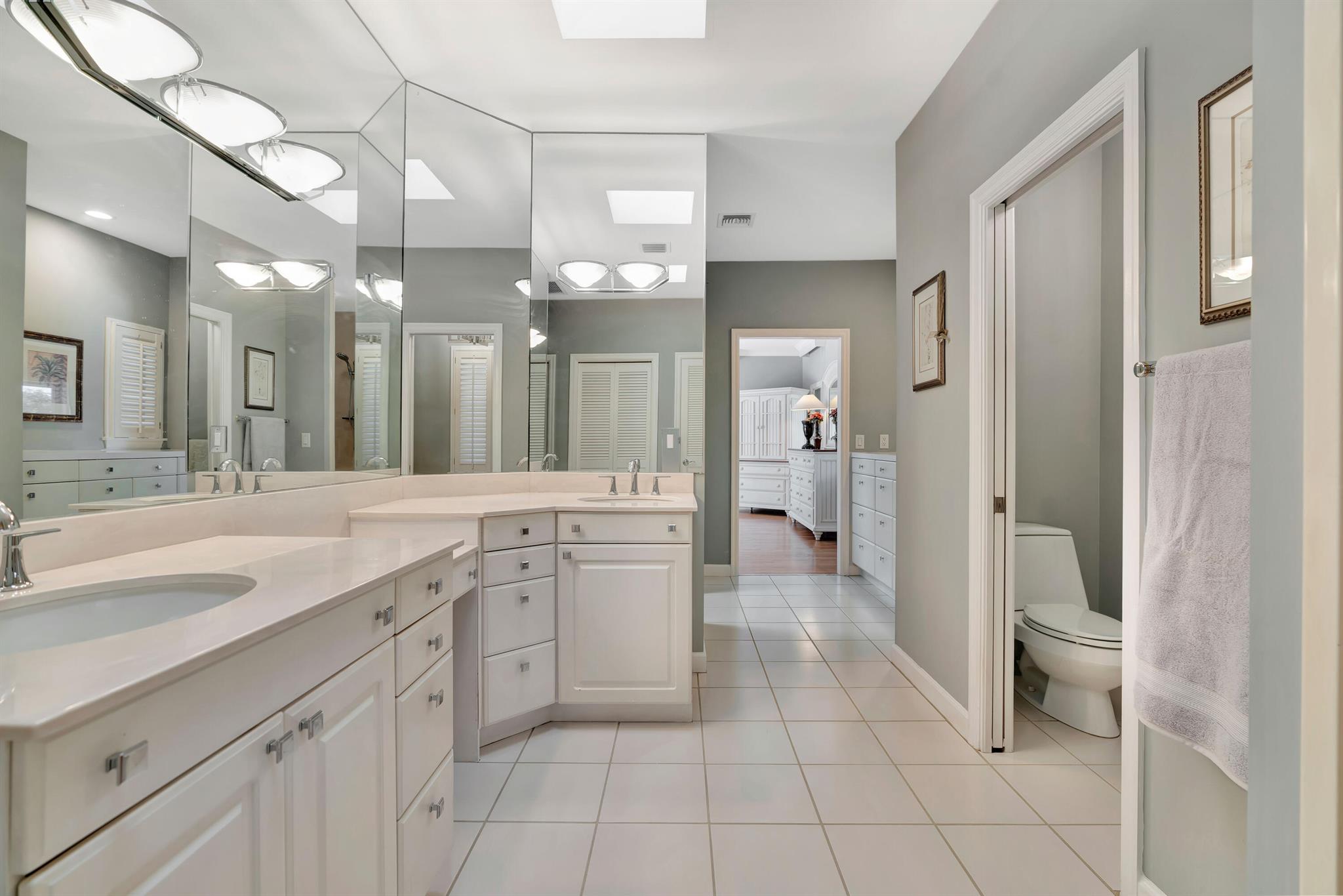 18462 SE Old Trl Dr Jupiter, FL 33478