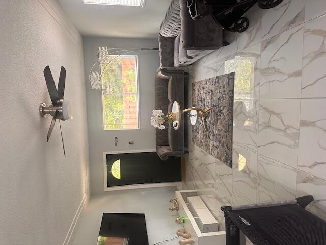 1216 16th Ave #10