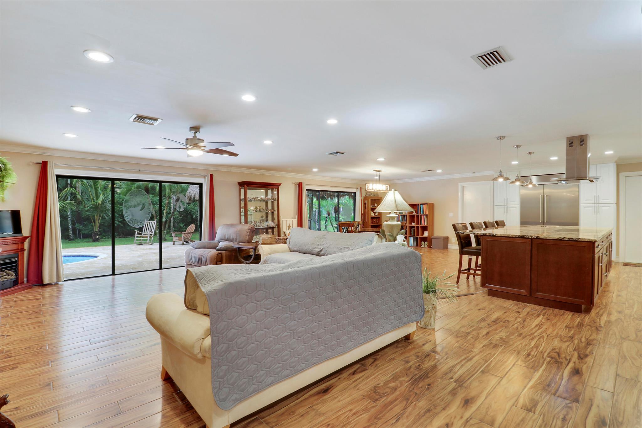 12818 Old Indiantown Rd Jupiter, FL 33478