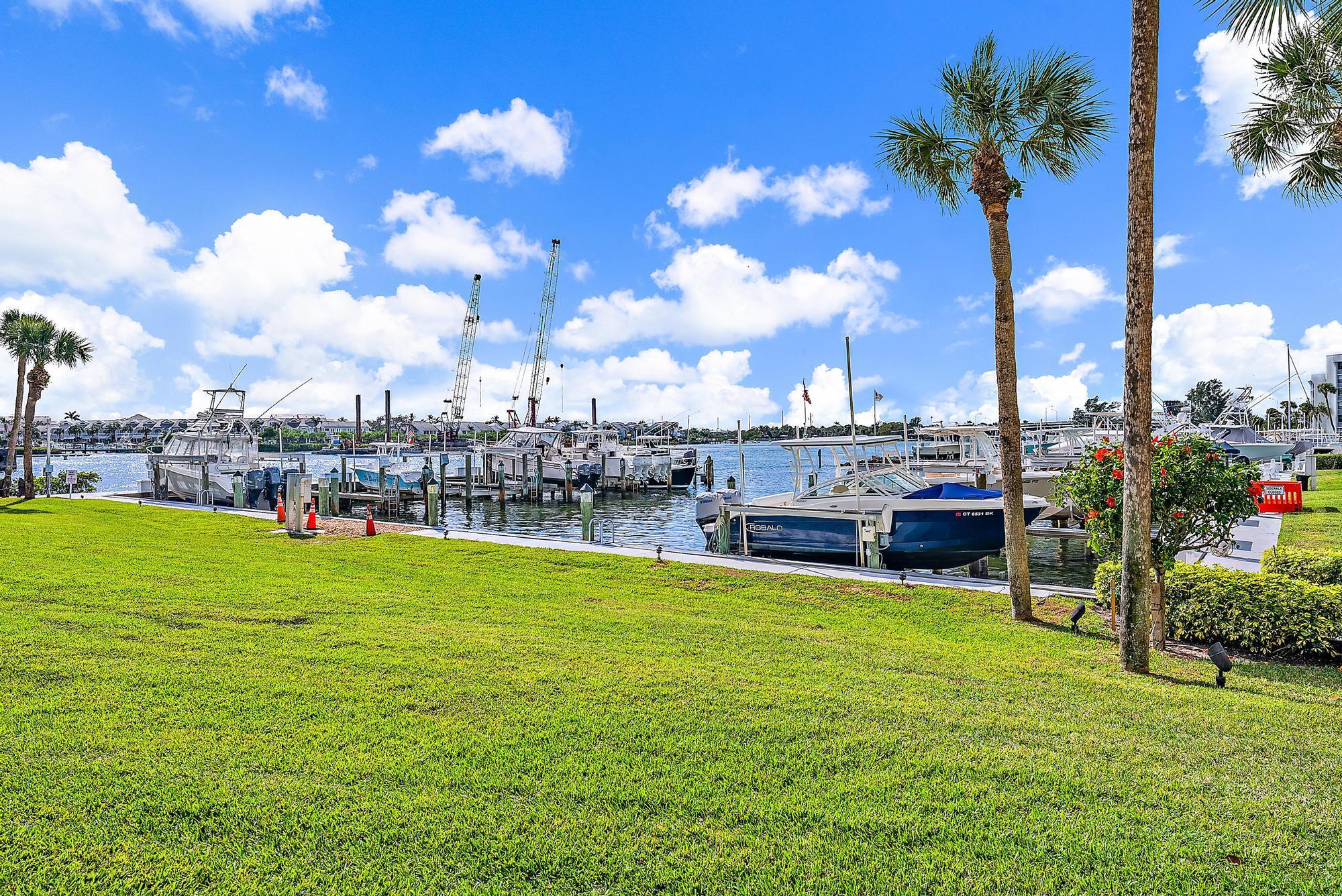 1748 Jupiter Cv Dr #121 Jupiter, FL 33469