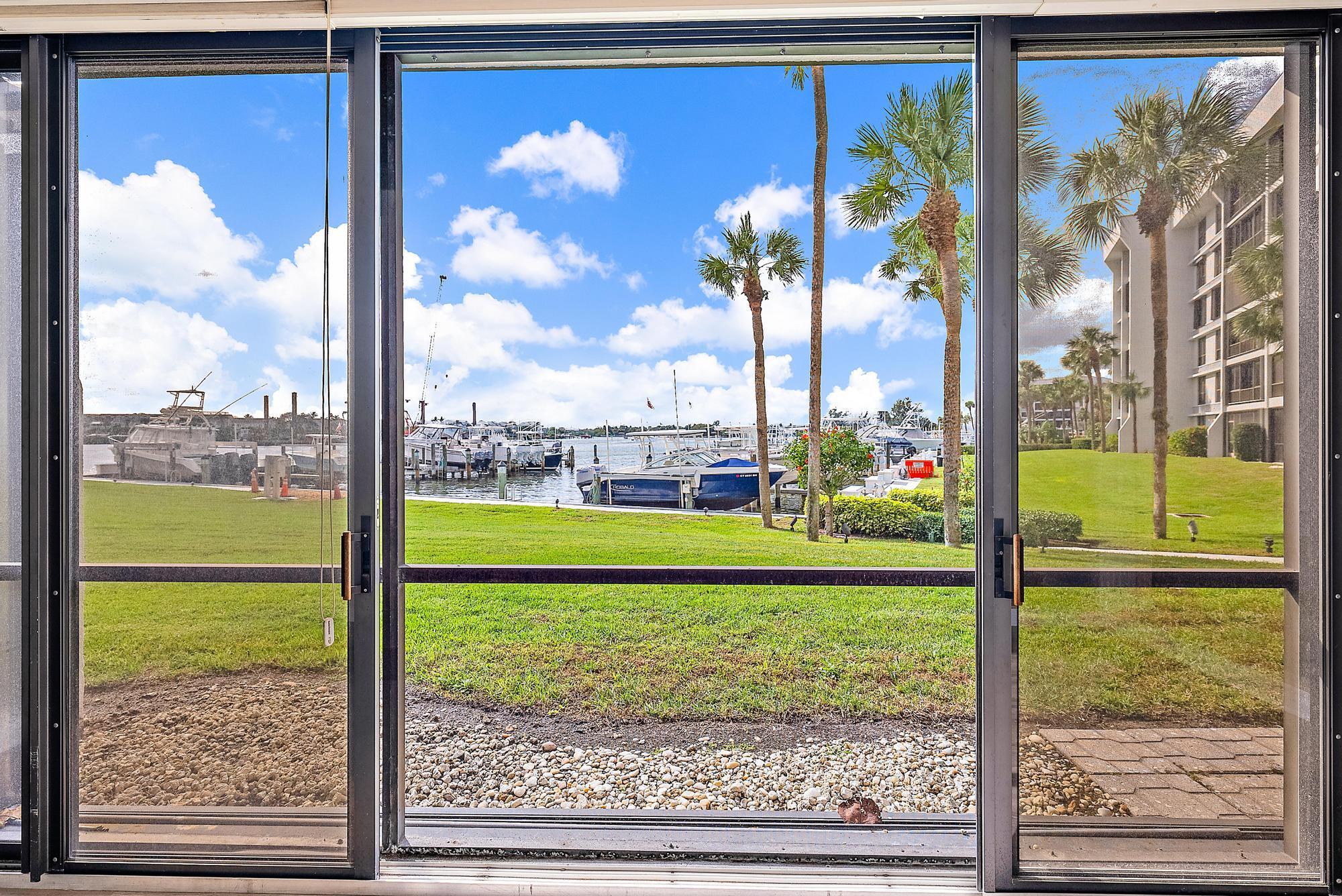 1748 Jupiter Cv Dr #121 Jupiter, FL 33469