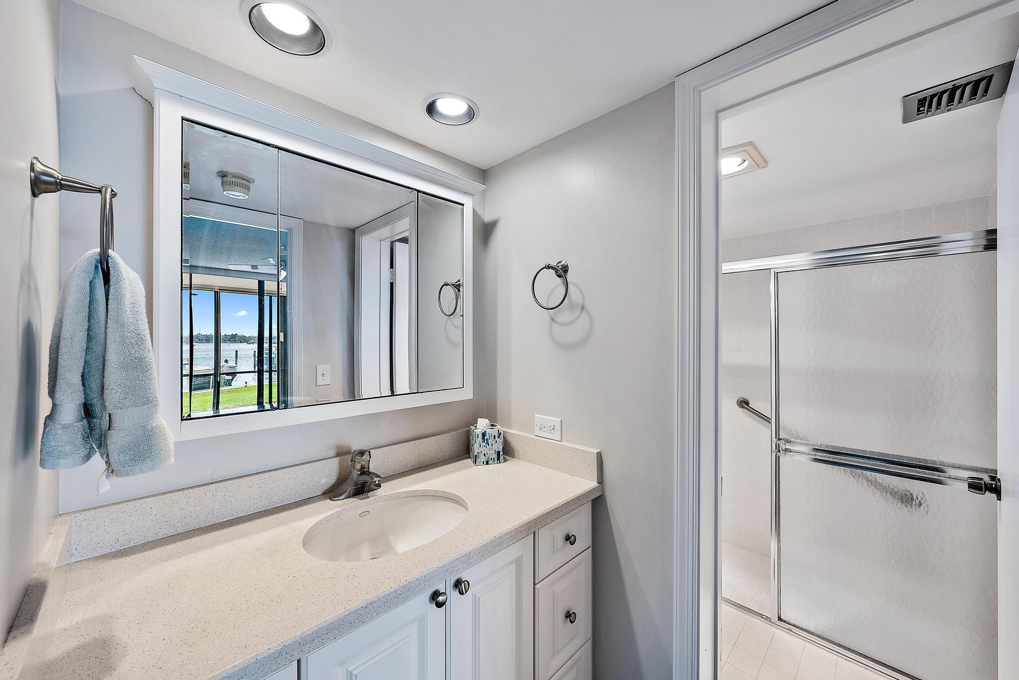 1748 Jupiter Cv Dr #121 Jupiter, FL 33469