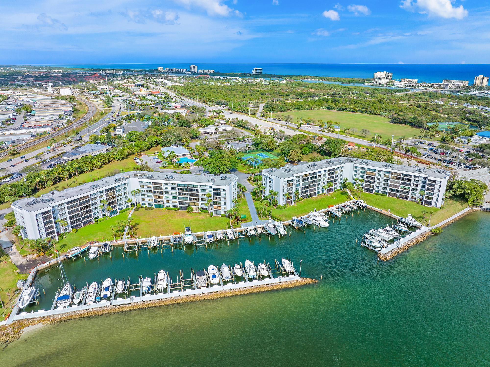 1748 Jupiter Cv Dr #121 Jupiter, FL 33469