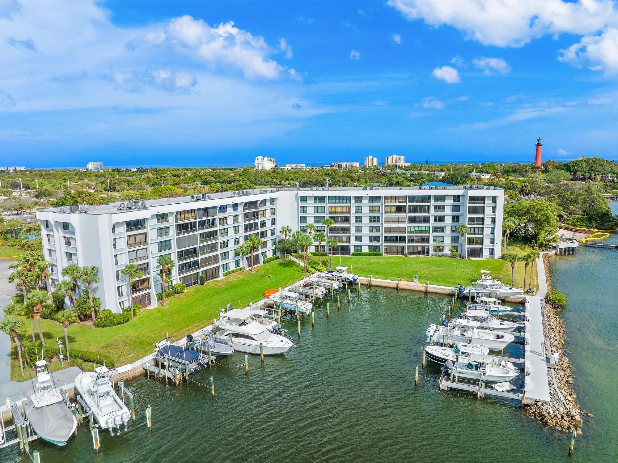 1748 Jupiter Cv Dr #121 Jupiter, FL 33469