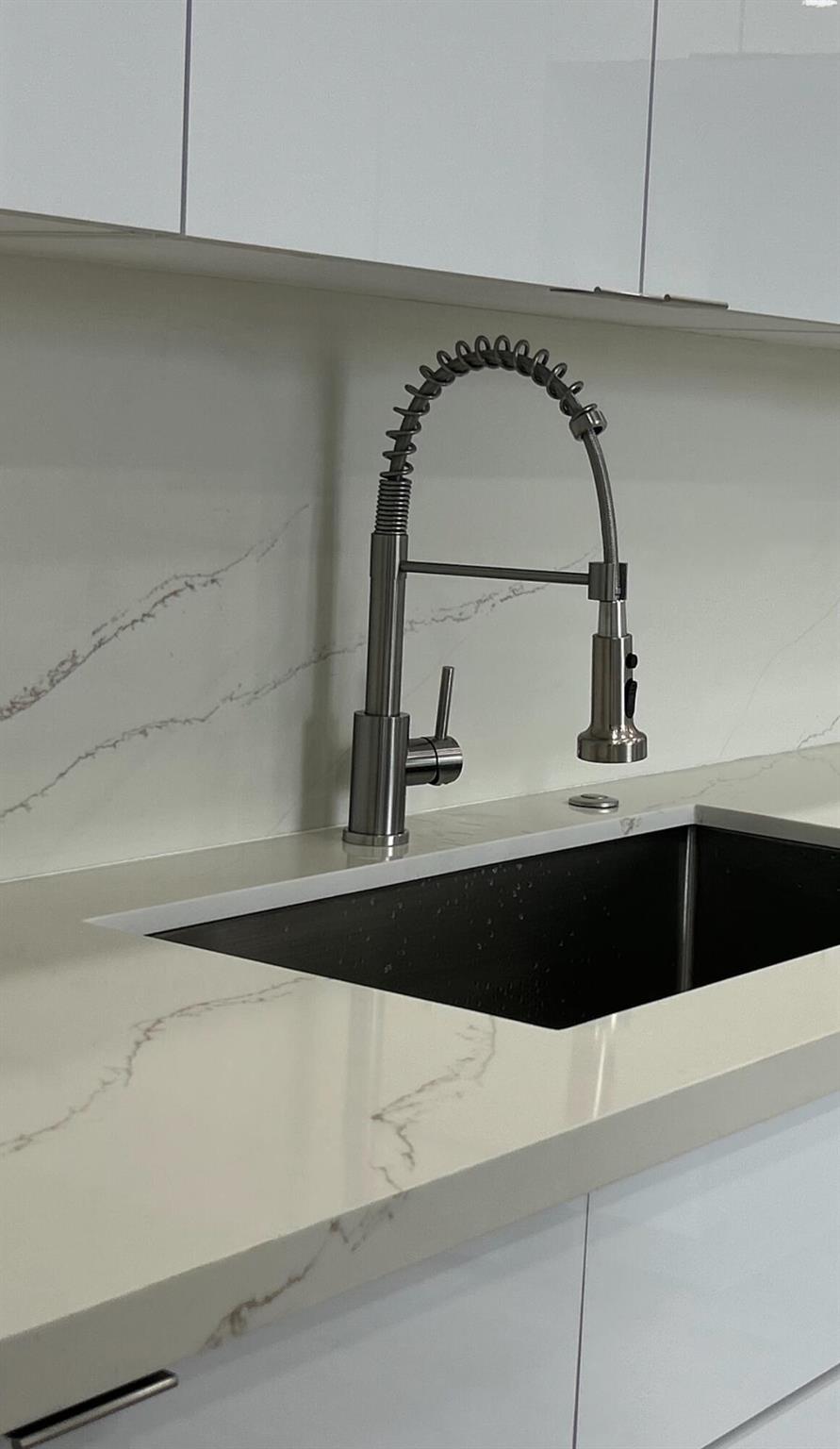 10 Willowbrook Ln #206