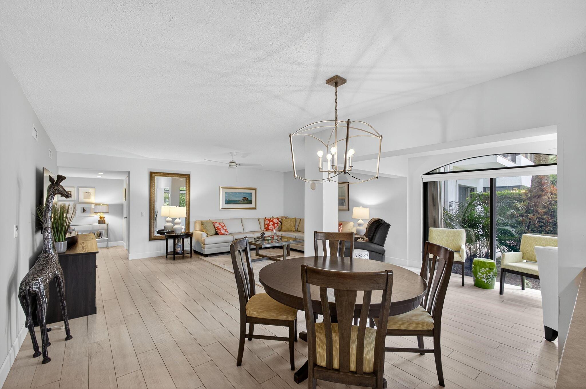 16670 Traders Xing #111 Jupiter, FL 33477