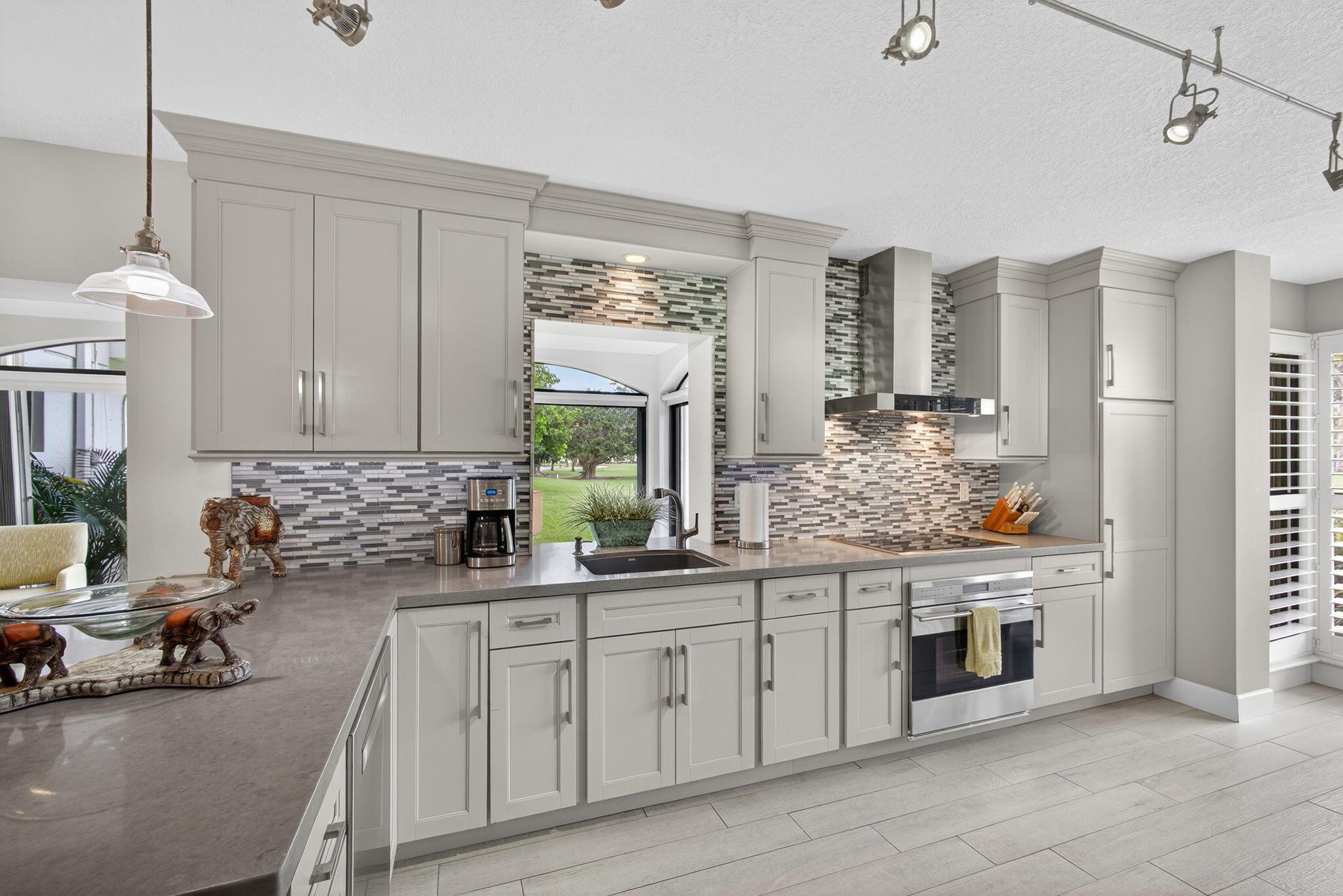 16670 Traders Xing #111 Jupiter, FL 33477