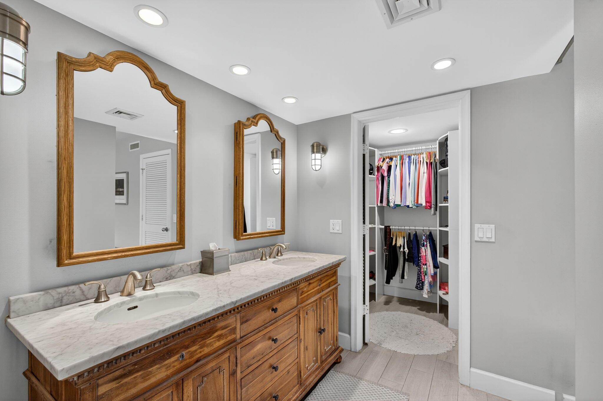 16670 Traders Xing #111 Jupiter, FL 33477