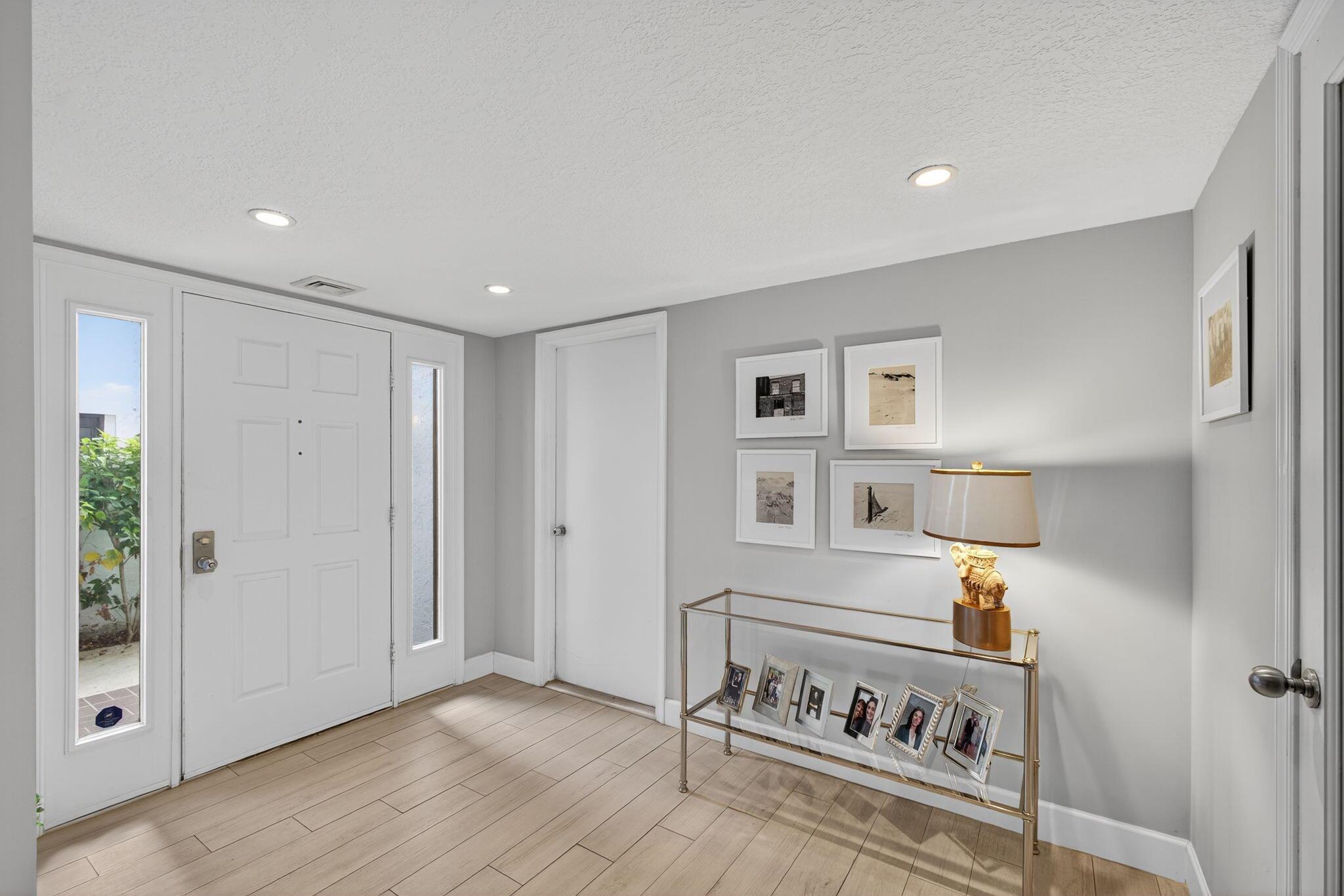 16670 Traders Xing #111 Jupiter, FL 33477