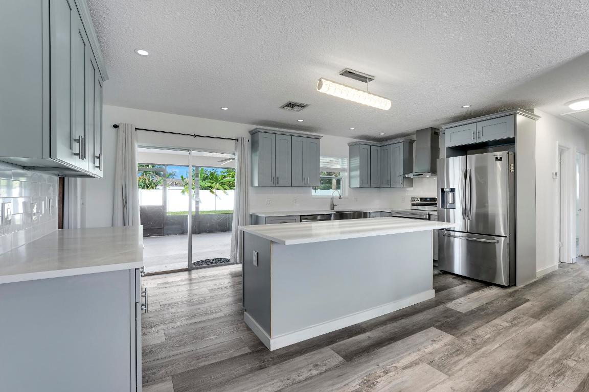 1207 Choctaw Jupiter, FL 33458