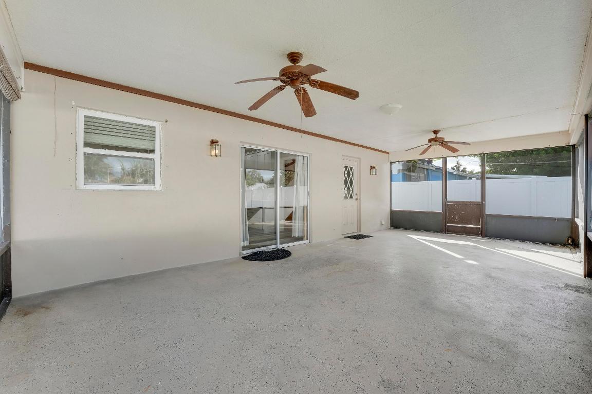 1207 Choctaw Jupiter, FL 33458