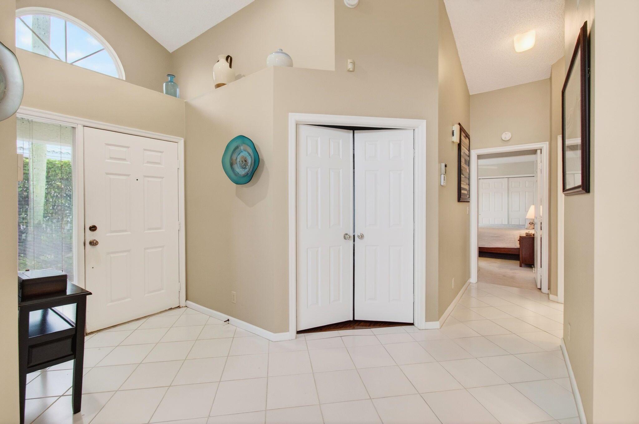 6143 Greenspointe Dr Boynton Beach, FL 33437