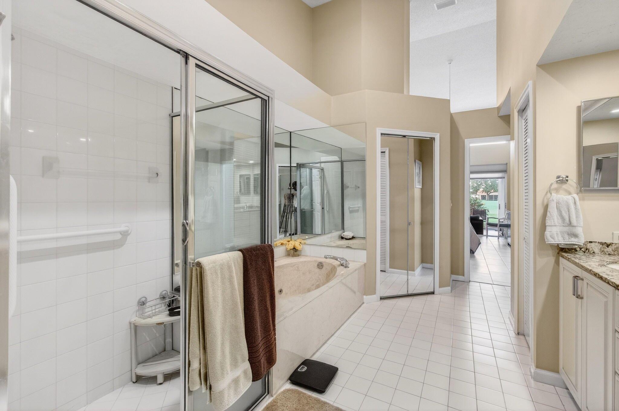 6143 Greenspointe Dr Boynton Beach, FL 33437