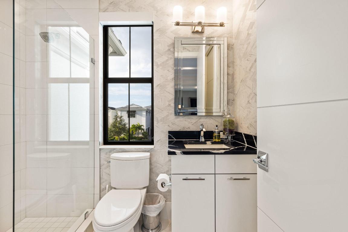 5704 Gauguin Palm Beach Gardens, FL 33418