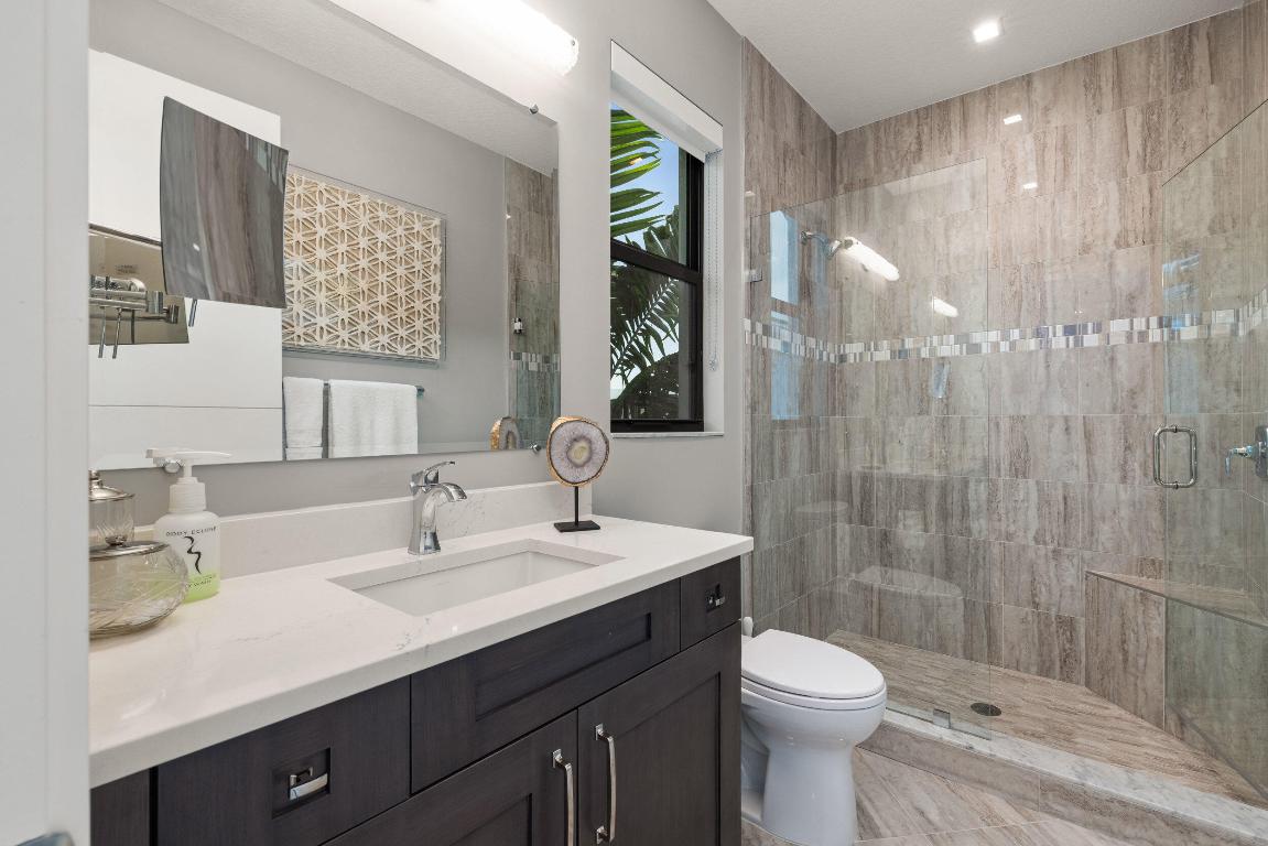 5704 Gauguin Palm Beach Gardens, FL 33418