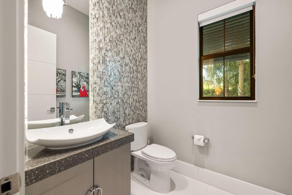 5704 Gauguin Palm Beach Gardens, FL 33418