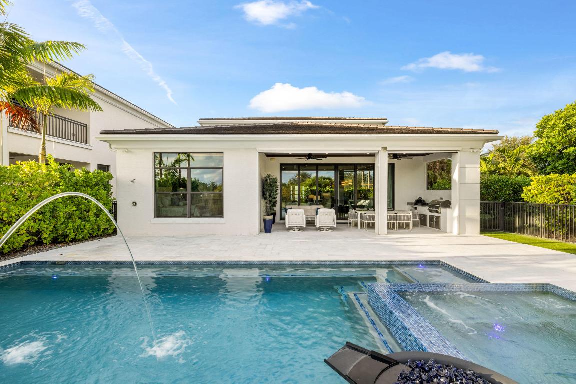 5704 Gauguin Palm Beach Gardens, FL 33418