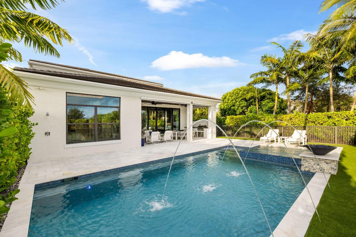 5704 Gauguin Palm Beach Gardens, FL 33418