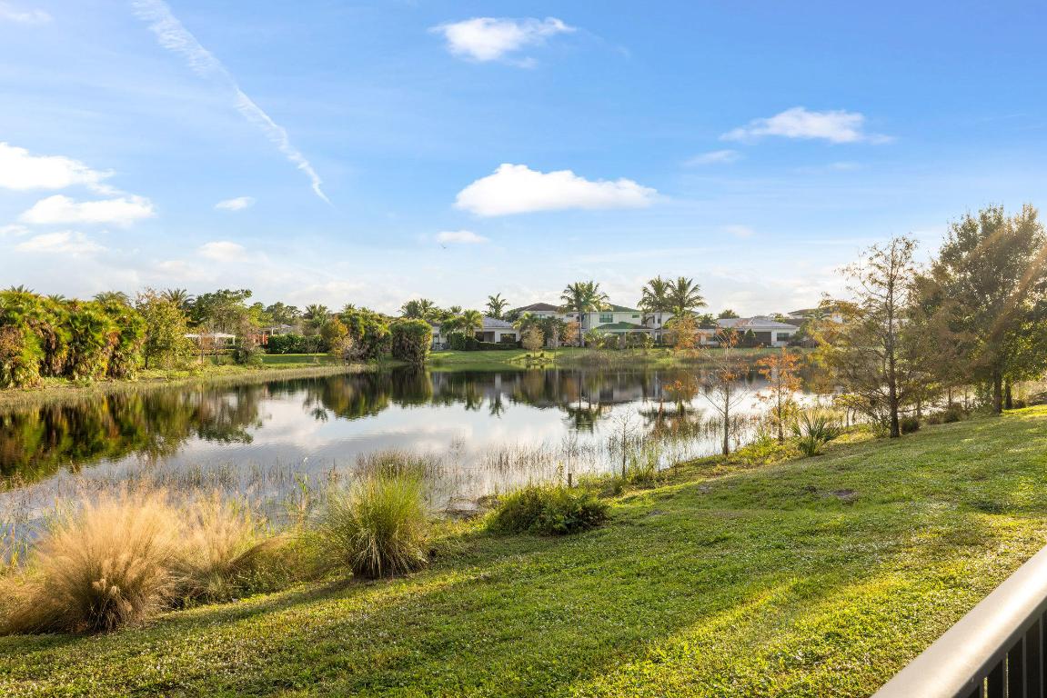 5704 Gauguin Palm Beach Gardens, FL 33418