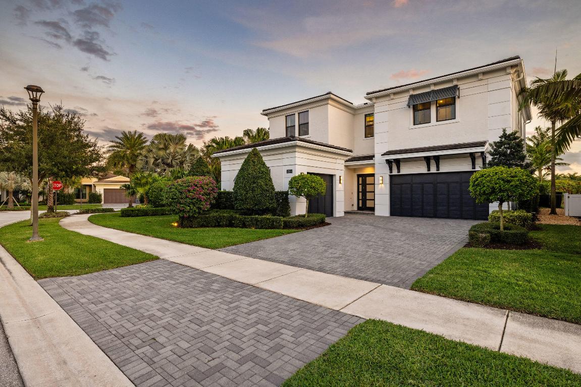 5704 Gauguin Palm Beach Gardens, FL 33418