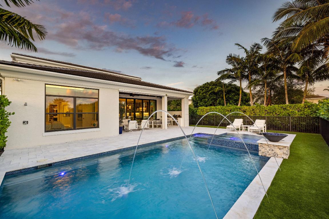 5704 Gauguin Palm Beach Gardens, FL 33418